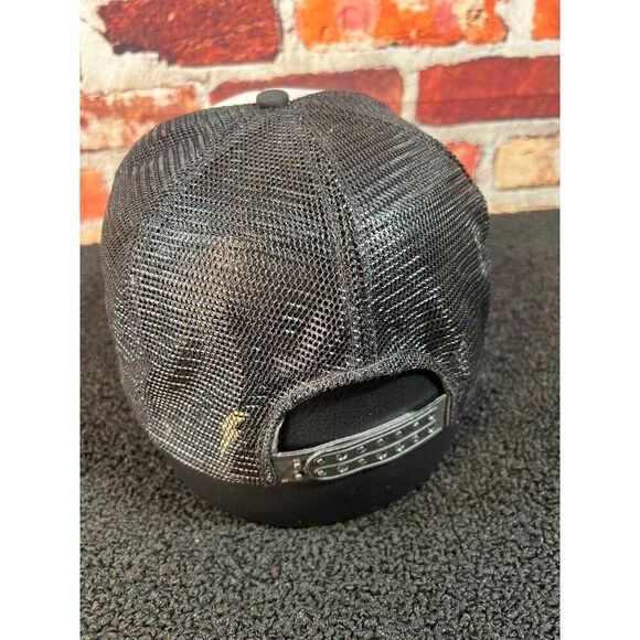 Vintage  Trucker Hat "If Older Is Better I Must Be Approaching Magnificent" O1 - Picture 2 of 4